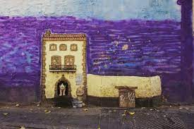 Love for Cats on Valencias City Walls VUONS