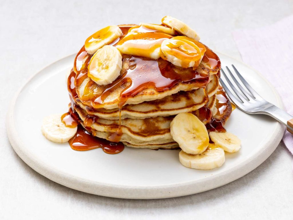 Simple but appetizing banana pancakes VUONS