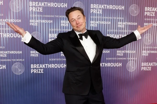 Elon Musk Returns to the Spotlight for Innovation